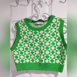 Zara Vibrant Green and White Patterned Crop Top